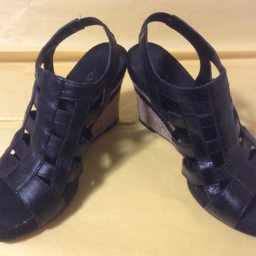 AEROSOLES - Picture 5 of 6